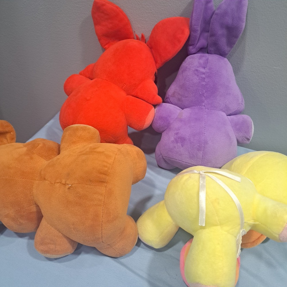 Five Nights at Freddys Plush Bundle Freddy Foxy Chica Bonnie Toy Lot FNAF Gamer - Picture 7 of 7